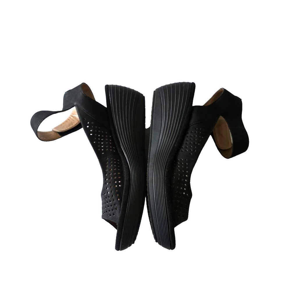 Clarks Collection Perforated wedge Sandals Black Sz 9 - Picture 5 of 9